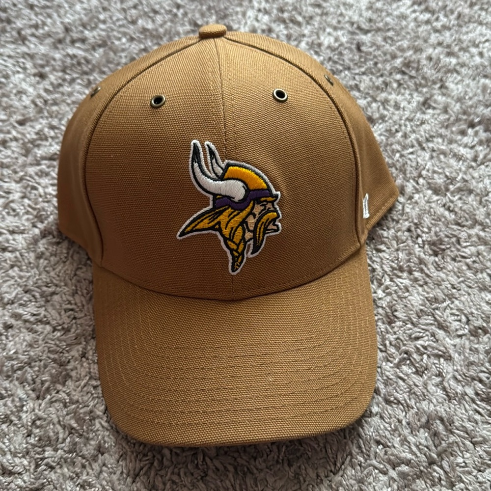 LIKE NEW Carhartt Vikings Hat